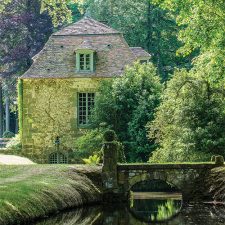 Alternative view of Our Hearts Are in France