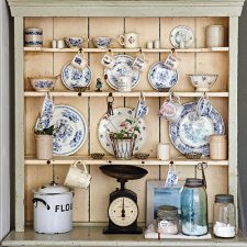 Alternative view of Victoria Classics French Cottage 2020