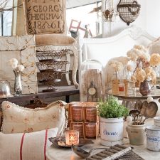 Alternative view of Victoria The Art of Collecting