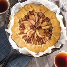 apple pecan crostada