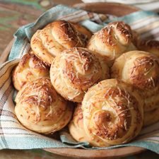 parm rolls in napkin lined bowl
